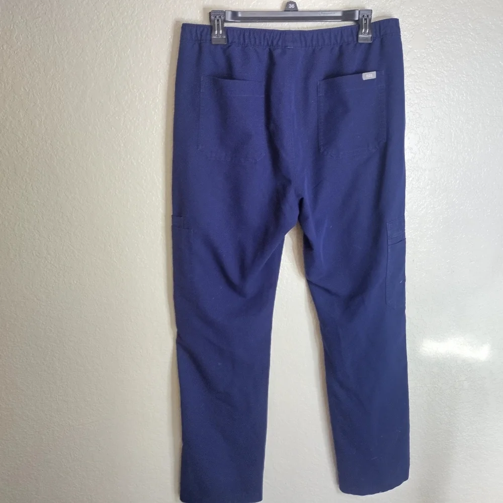Figs Cairo Cargo Scrub Pants Men's Sz M